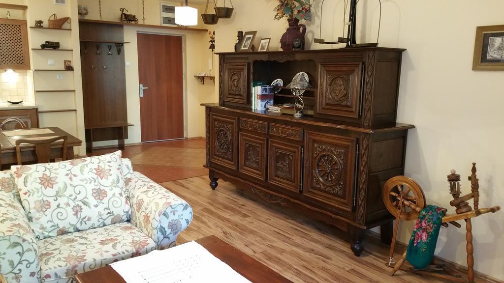 Apartament Stary Kazimierz - Apartamenty Pod Aniolem คาชิเมียร์ซ ดอลนี ภายนอก รูปภาพ