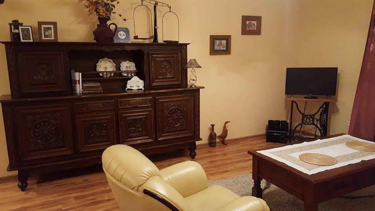 Apartament Stary Kazimierz - Apartamenty Pod Aniolem คาชิเมียร์ซ ดอลนี ภายนอก รูปภาพ